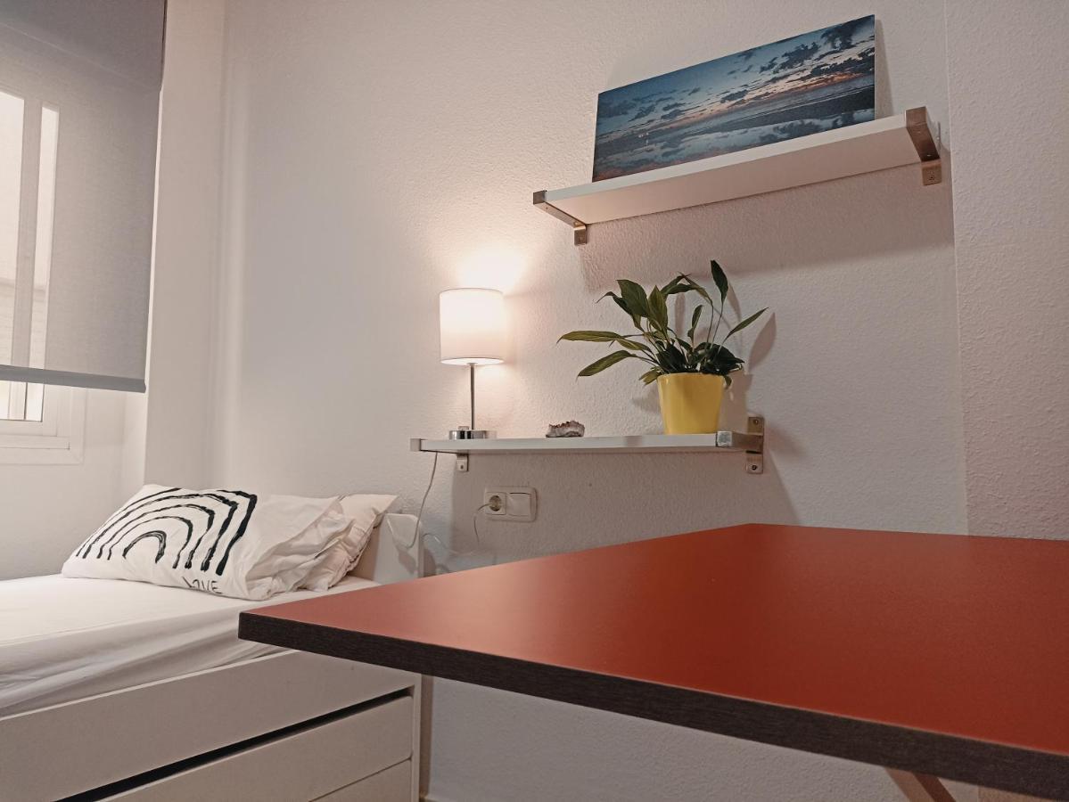 Confortable Habitacion Centrica En Piso Privado Apartment Malaga Bagian luar foto
