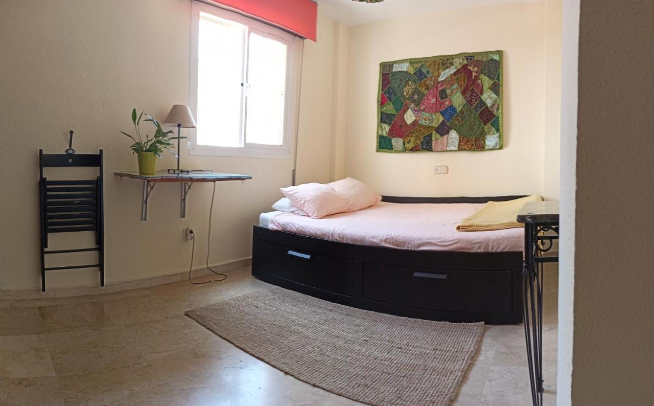 Confortable Habitacion Centrica En Piso Privado Apartment Malaga Bagian luar foto