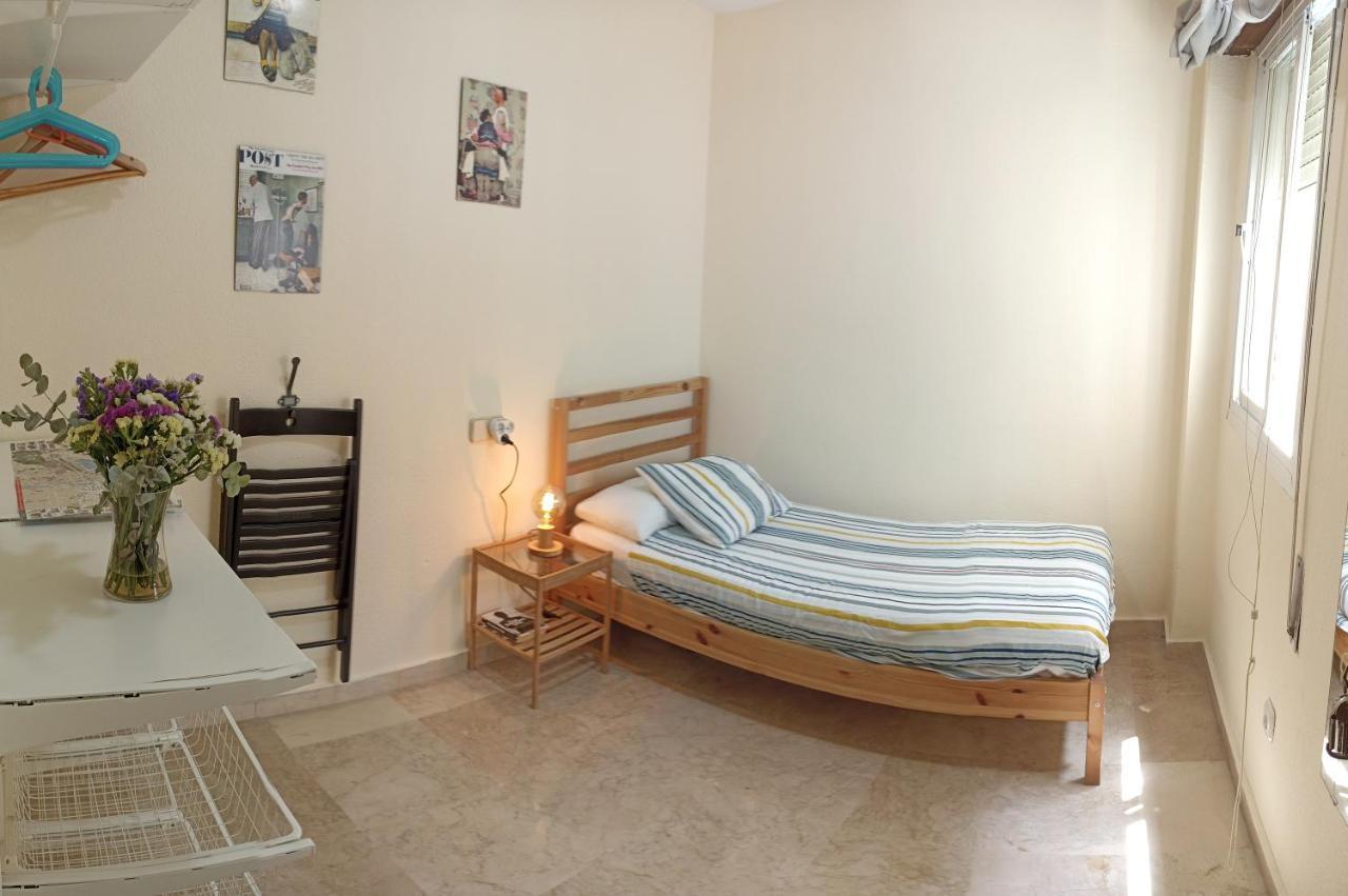 Confortable Habitacion Centrica En Piso Privado Apartment Malaga Bagian luar foto
