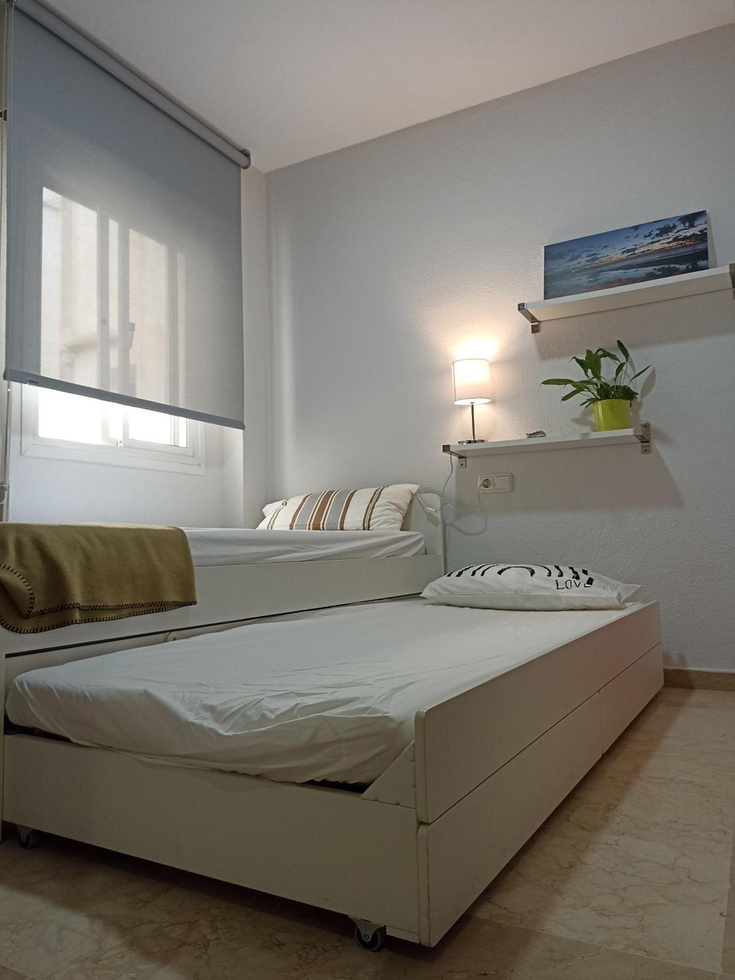 Confortable Habitacion Centrica En Piso Privado Apartment Malaga Bagian luar foto