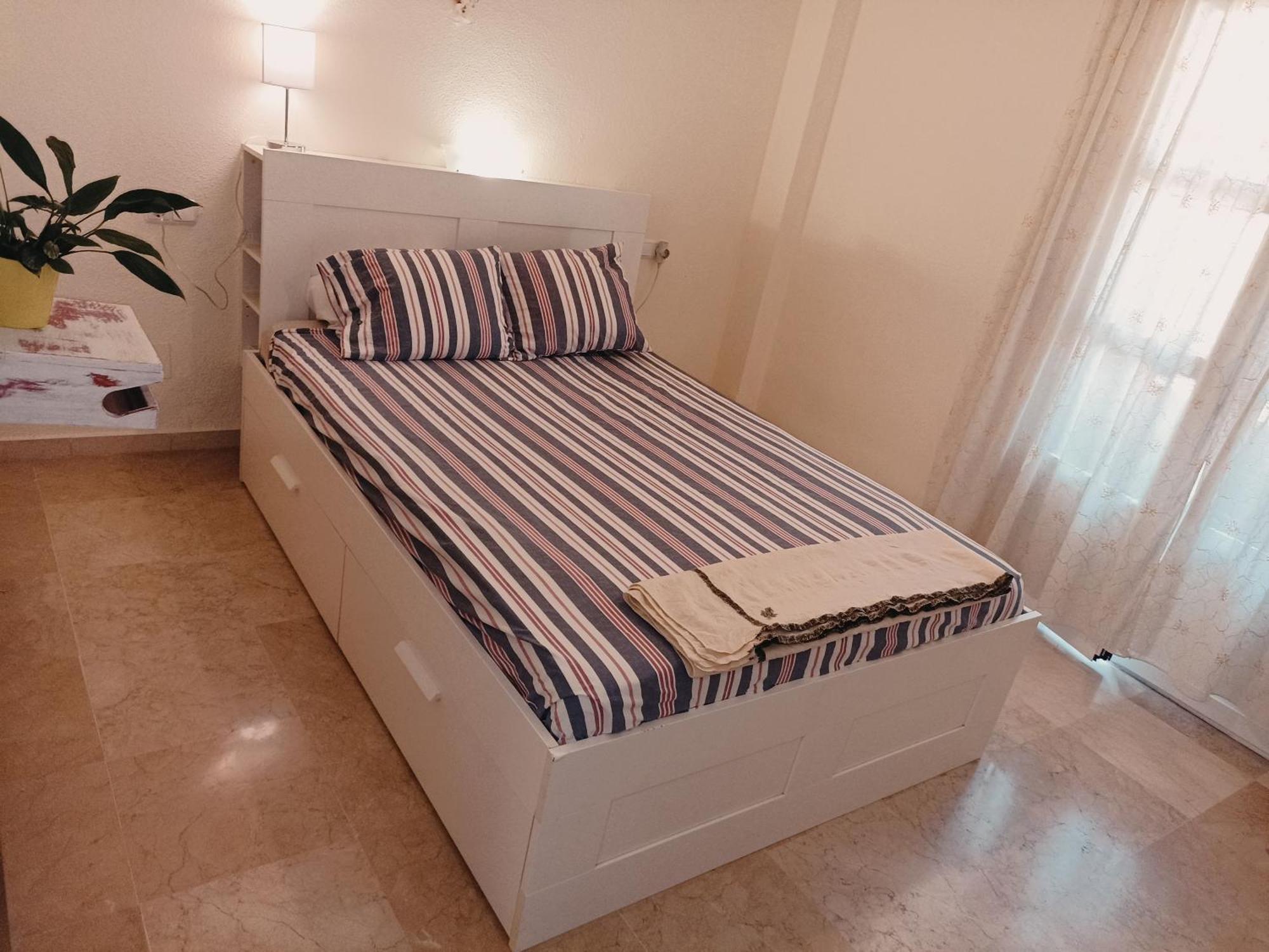 Confortable Habitacion Centrica En Piso Privado Apartment Malaga Bagian luar foto